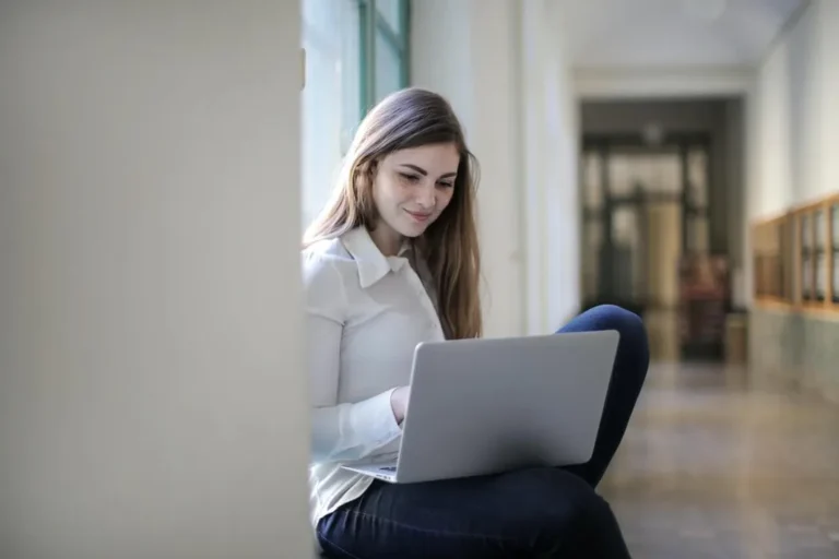 Best Online Paralegal Programs of 2025